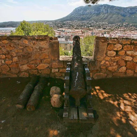 Lino By Family Homes *